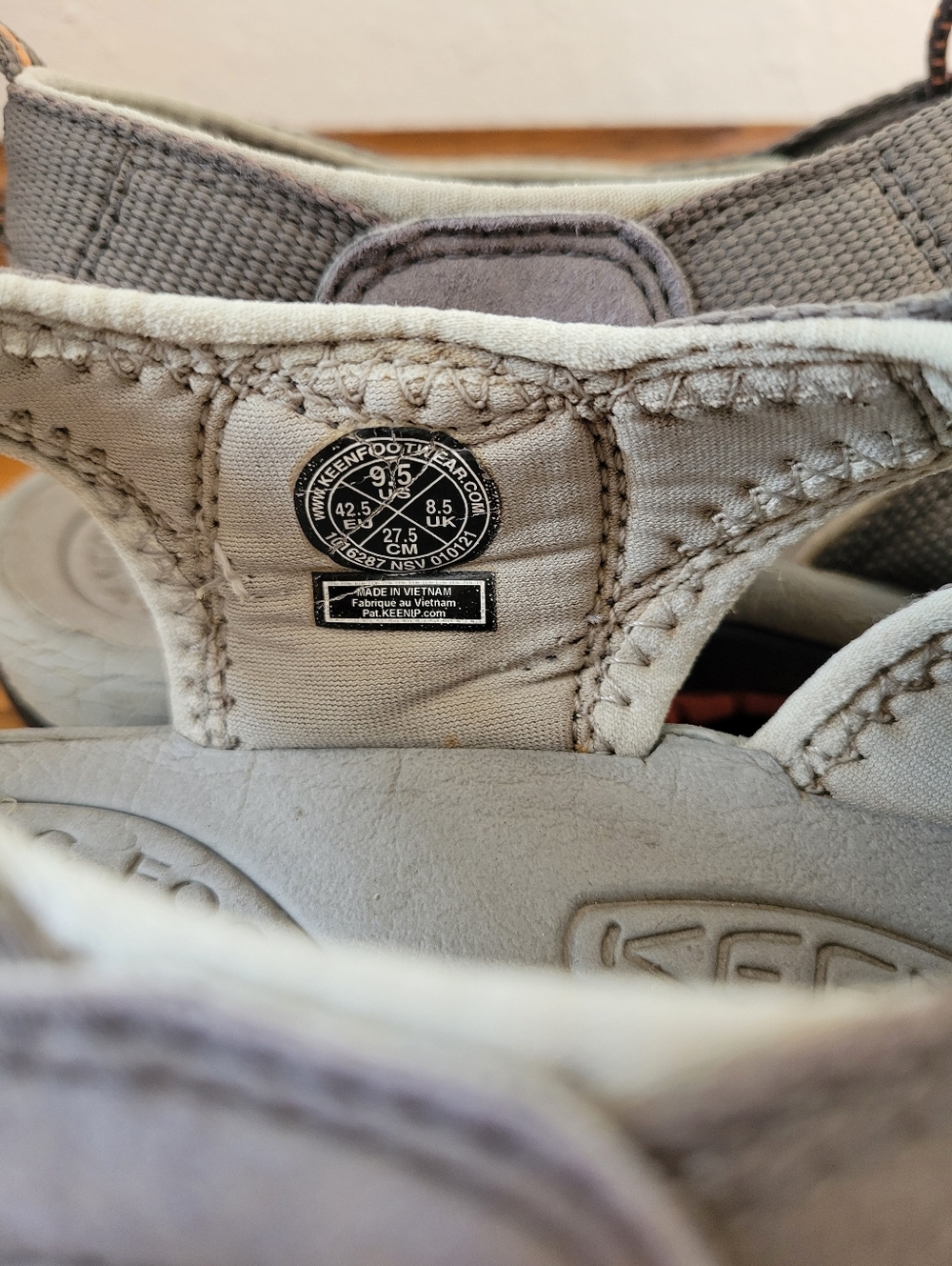 Mens size 9.5 Keen sandals - Men's KEEN Newport H2 Closed Toe Sandals Size 9.5 - Picture 2 of 11